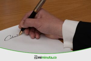 Lee más sobre el artículo Otrosí: qué es y cómo usarlo para modificar un contrato